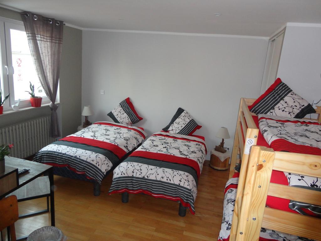 Chez Jpzen Nowicki Bed and Breakfast Freyming-Merlebach Rum bild